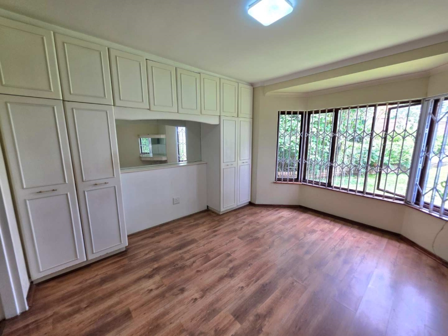 4 Bedroom Property for Sale in Kloof KwaZulu-Natal