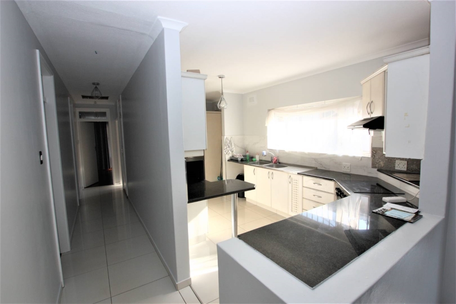 3 Bedroom Property for Sale in Herrwood Park KwaZulu-Natal