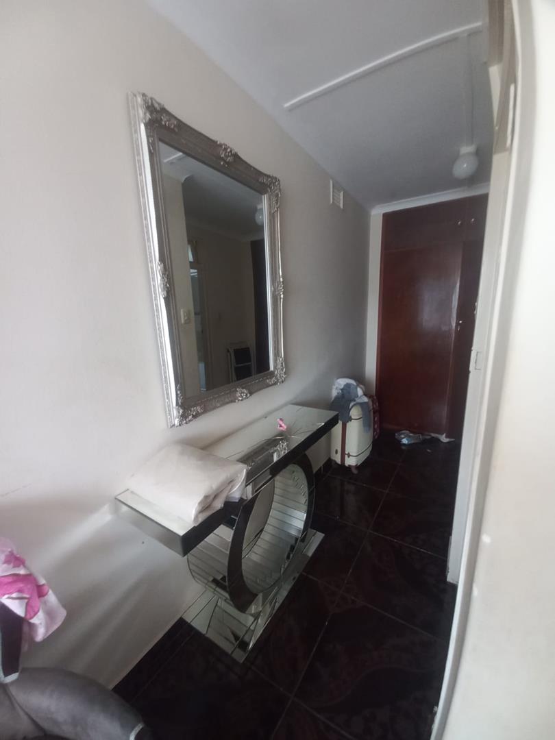 1 Bedroom Property for Sale in Fairview KwaZulu-Natal