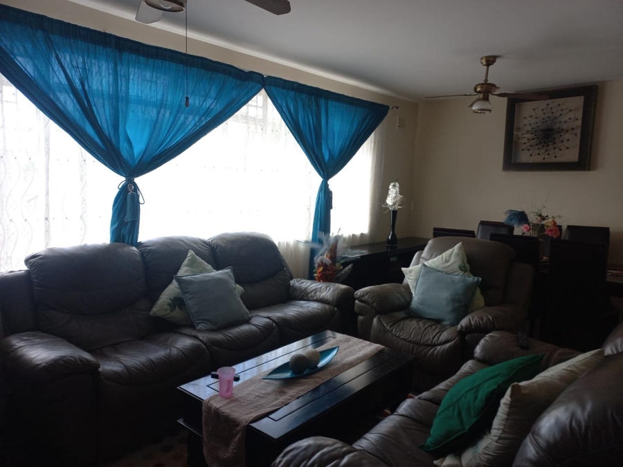 1 Bedroom Property for Sale in Fairview KwaZulu-Natal