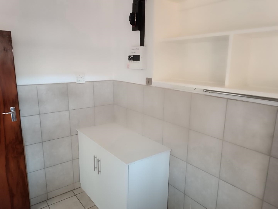 To Let 1 Bedroom Property for Rent in Scottsville KwaZulu-Natal