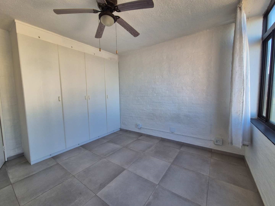 2 Bedroom Property for Sale in Amanzimtoti KwaZulu-Natal