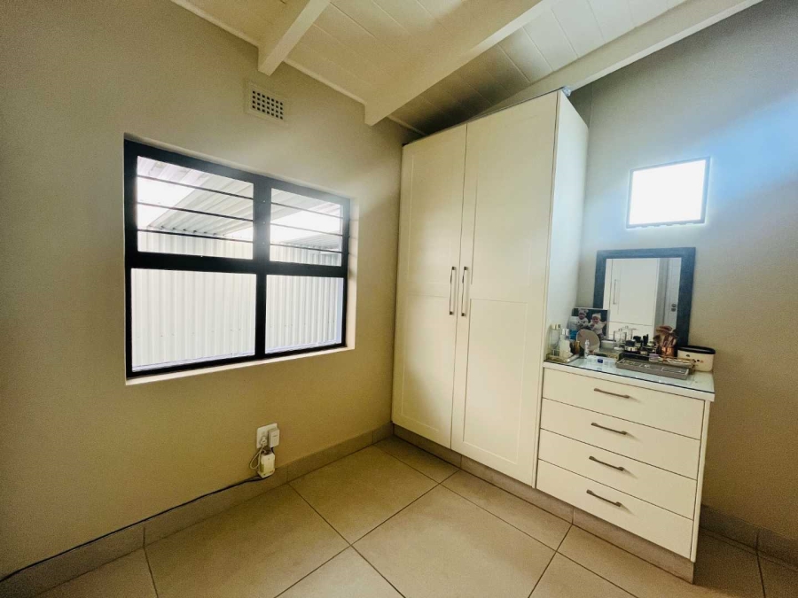 4 Bedroom Property for Sale in Glen Hills KwaZulu-Natal