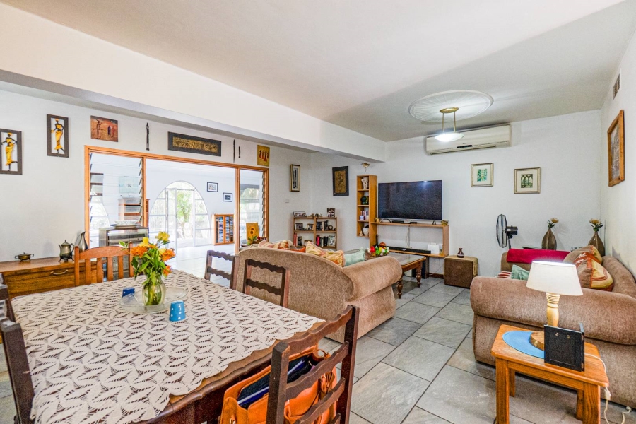 3 Bedroom Property for Sale in Amanzimtoti KwaZulu-Natal