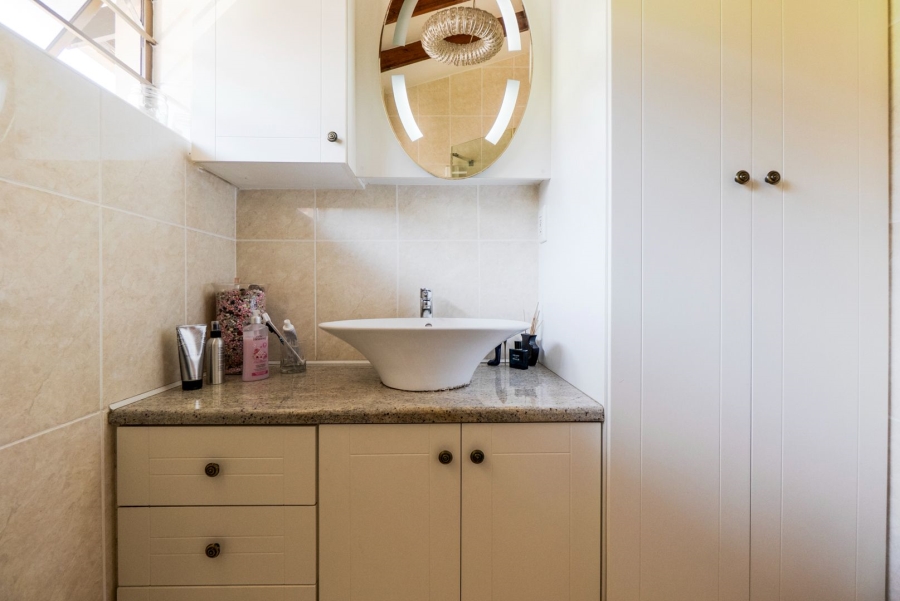 3 Bedroom Property for Sale in Amanzimtoti KwaZulu-Natal