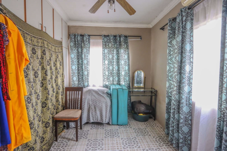 6 Bedroom Property for Sale in Woodhaven KwaZulu-Natal