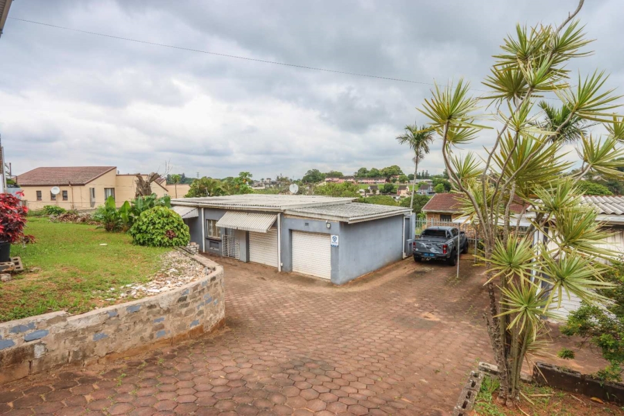 6 Bedroom Property for Sale in Woodhaven KwaZulu-Natal