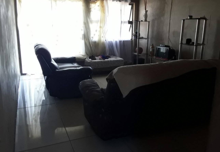 2 Bedroom Property for Sale in Empangeni KwaZulu-Natal