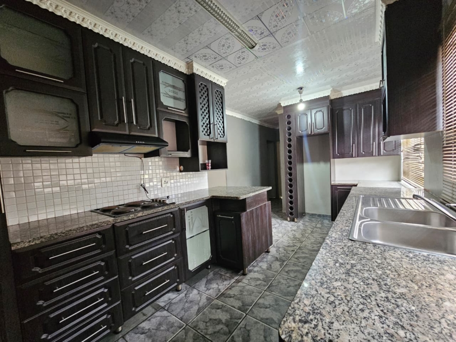 To Let 3 Bedroom Property for Rent in Wildenwide KwaZulu-Natal