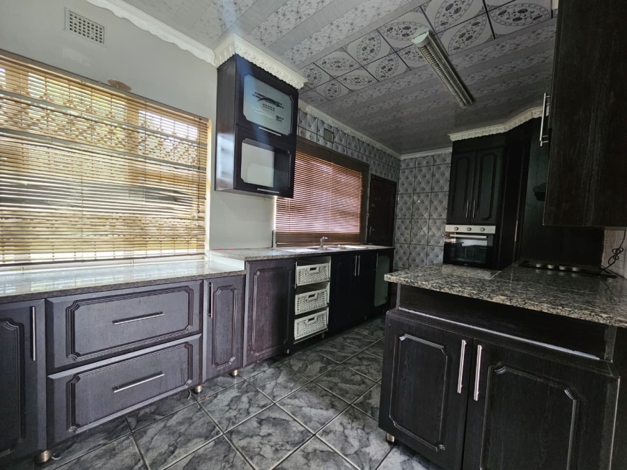 To Let 3 Bedroom Property for Rent in Wildenwide KwaZulu-Natal