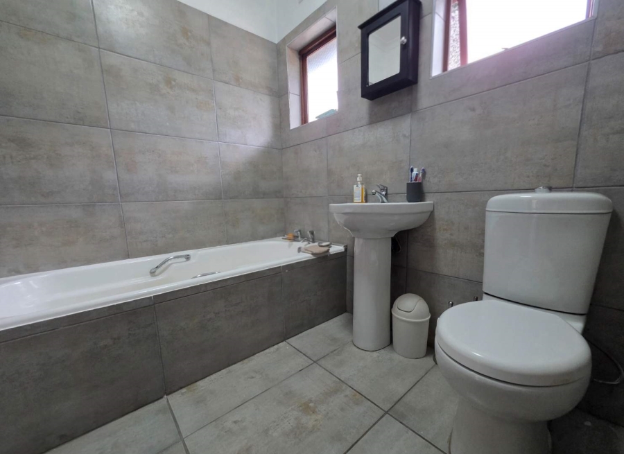 4 Bedroom Property for Sale in Northdene KwaZulu-Natal