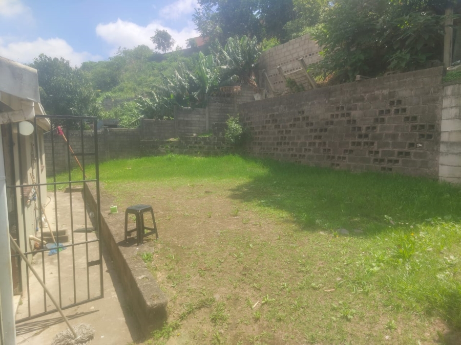 2 Bedroom Property for Sale in Umlazi KwaZulu-Natal