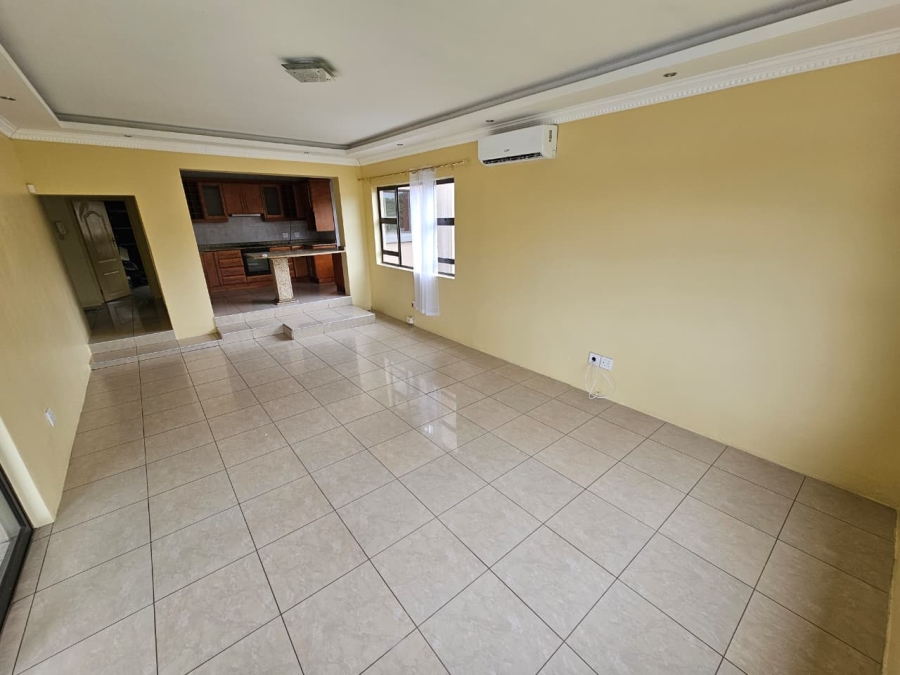 To Let 5 Bedroom Property for Rent in Birdswood KwaZulu-Natal