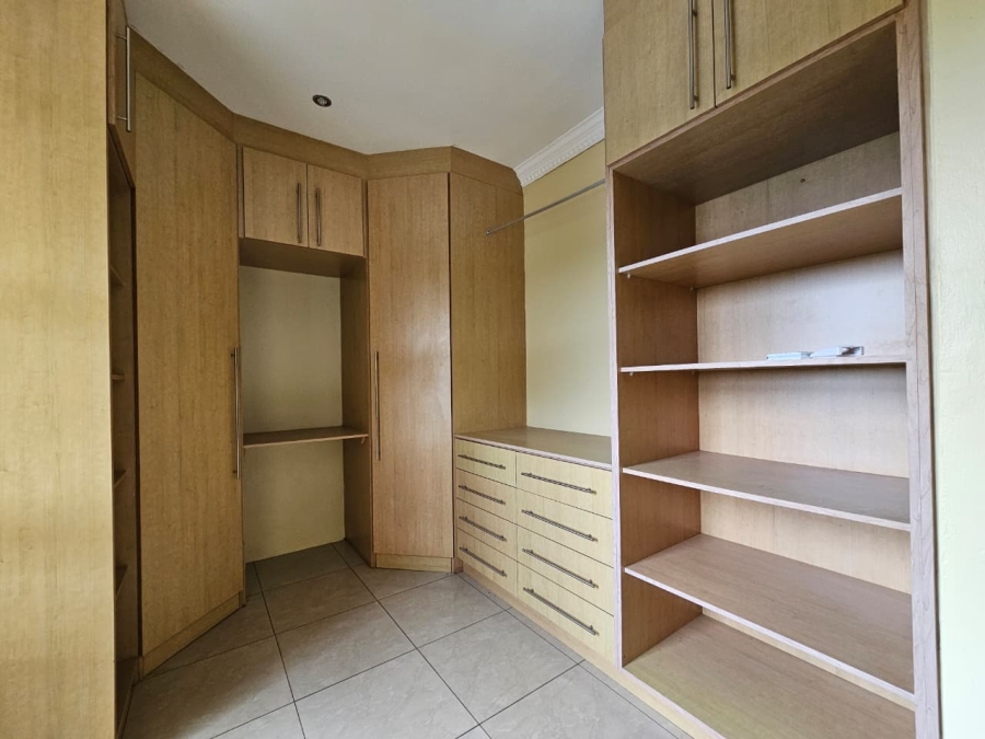 To Let 5 Bedroom Property for Rent in Birdswood KwaZulu-Natal