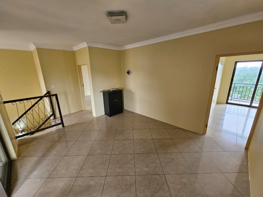 To Let 5 Bedroom Property for Rent in Birdswood KwaZulu-Natal