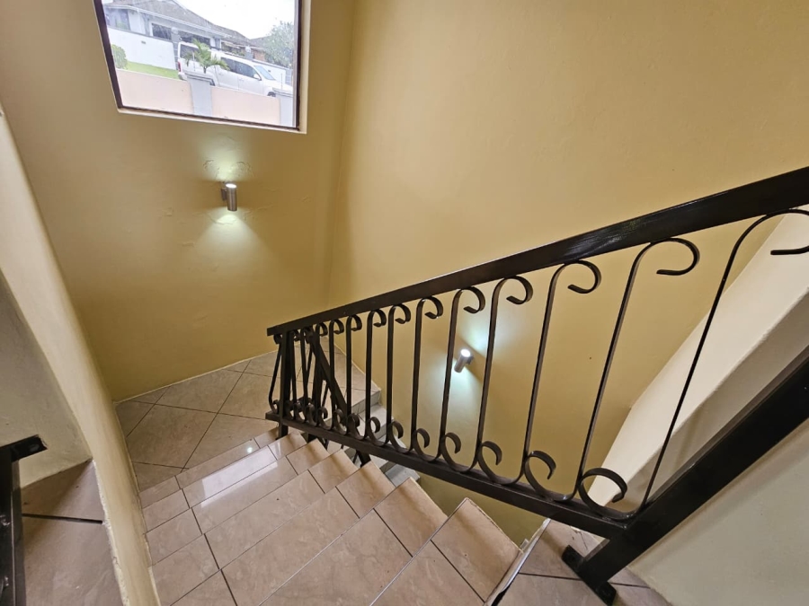 To Let 5 Bedroom Property for Rent in Birdswood KwaZulu-Natal