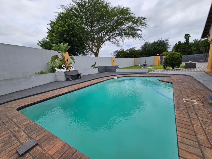 4 Bedroom Property for Sale in Veld En Vlei KwaZulu-Natal