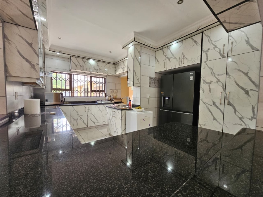 To Let 4 Bedroom Property for Rent in Veld En Vlei KwaZulu-Natal