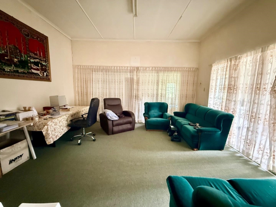 5 Bedroom Property for Sale in Vryheid KwaZulu-Natal