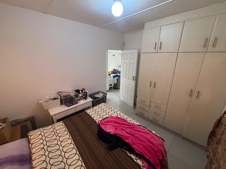 2 Bedroom Property for Sale in Queensburgh KwaZulu-Natal