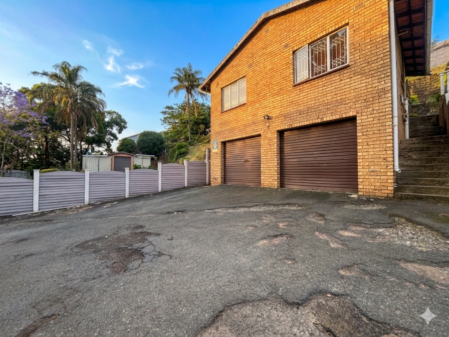 2 Bedroom Property for Sale in Queensburgh KwaZulu-Natal