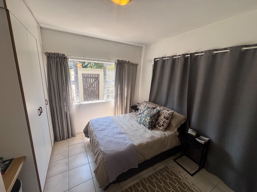 To Let 1 Bedroom Property for Rent in Kloof KwaZulu-Natal