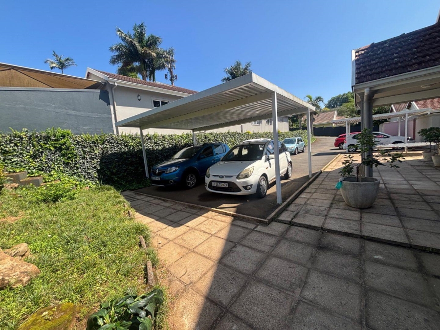 To Let 1 Bedroom Property for Rent in Kloof KwaZulu-Natal