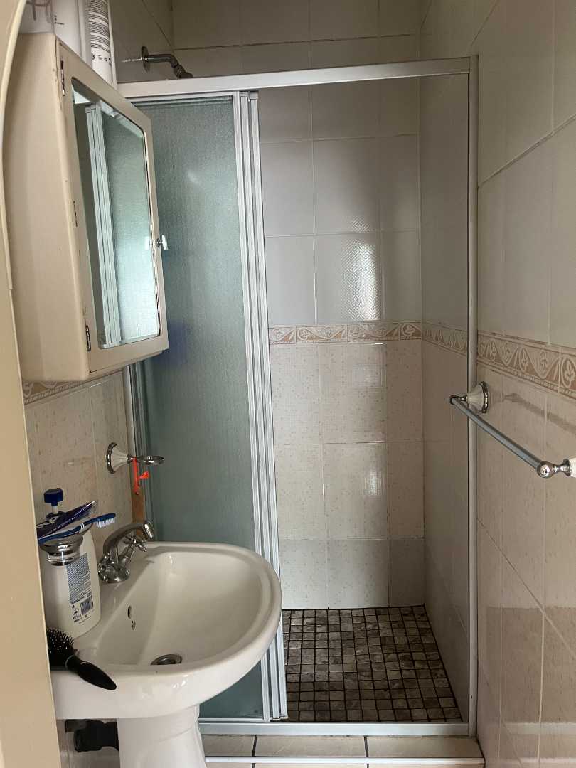 4 Bedroom Property for Sale in Queensburgh KwaZulu-Natal