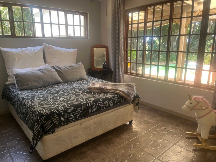 4 Bedroom Property for Sale in Crestview KwaZulu-Natal