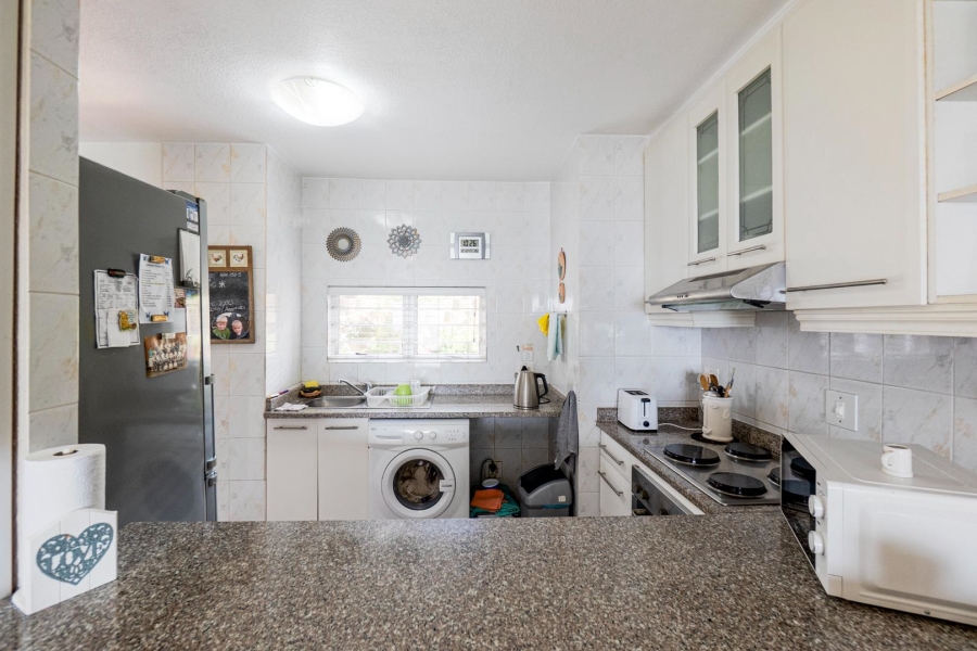 2 Bedroom Property for Sale in Amanzimtoti KwaZulu-Natal