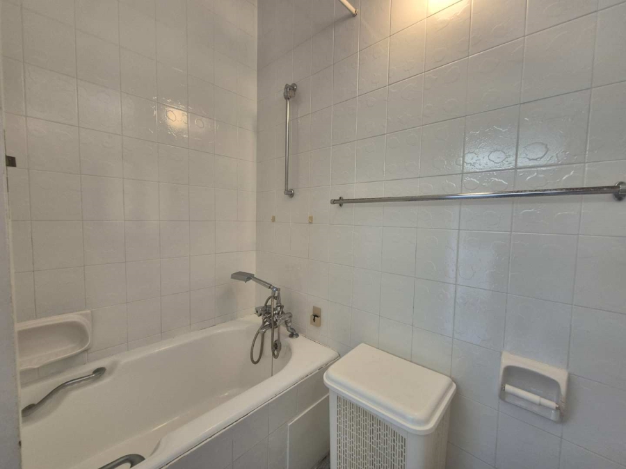 1 Bedroom Property for Sale in Amanzimtoti KwaZulu-Natal