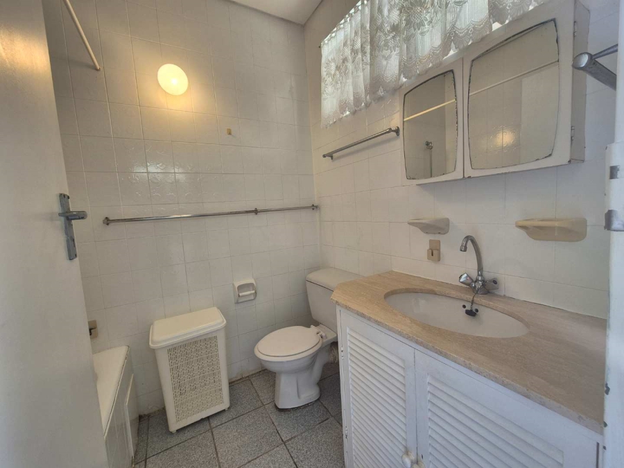 1 Bedroom Property for Sale in Amanzimtoti KwaZulu-Natal