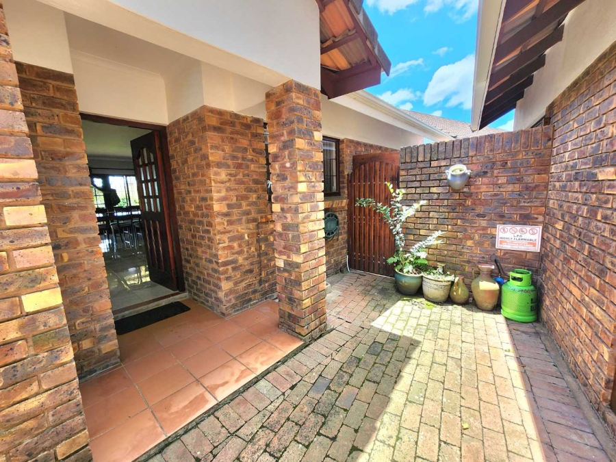 3 Bedroom Property for Sale in Hilldene KwaZulu-Natal