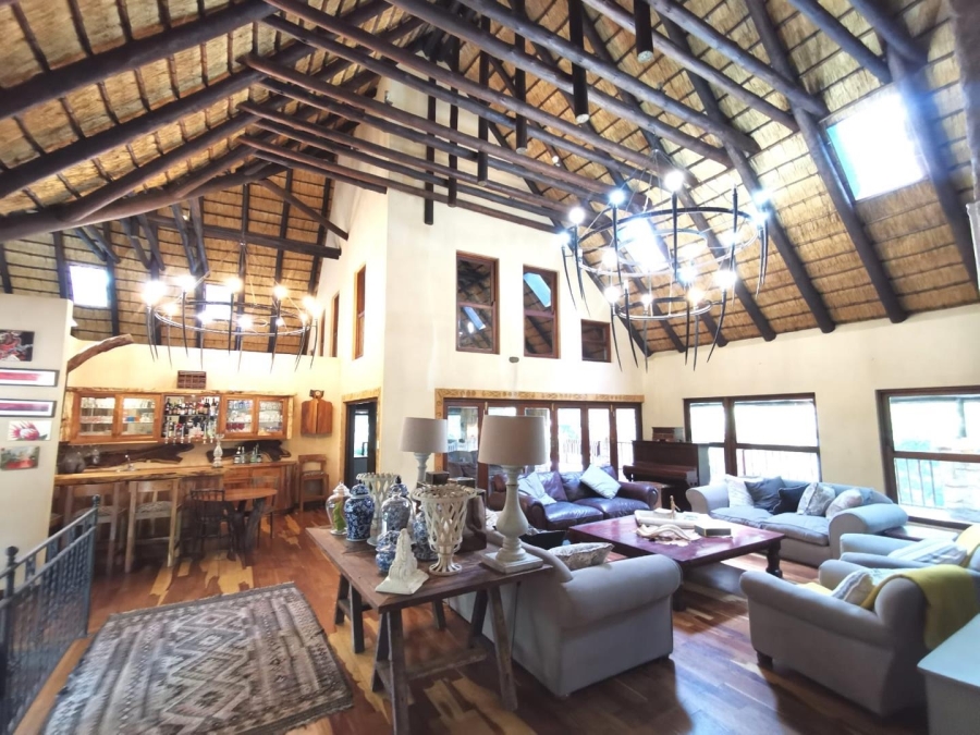 3 Bedroom Property for Sale in Kloof KwaZulu-Natal