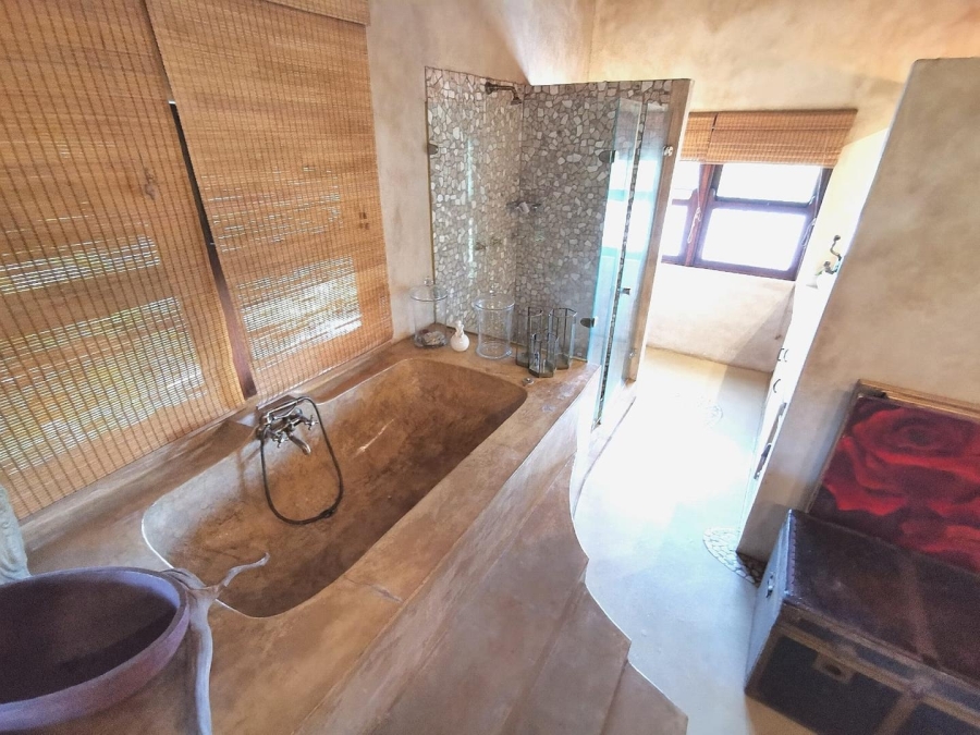 3 Bedroom Property for Sale in Kloof KwaZulu-Natal