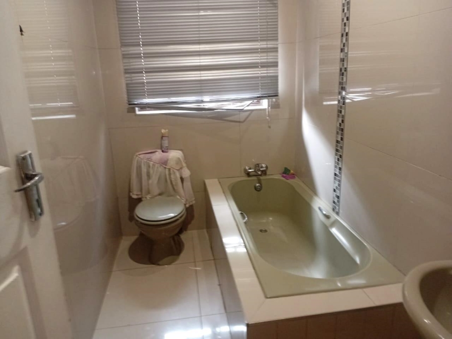 3 Bedroom Property for Sale in Glen Hills KwaZulu-Natal