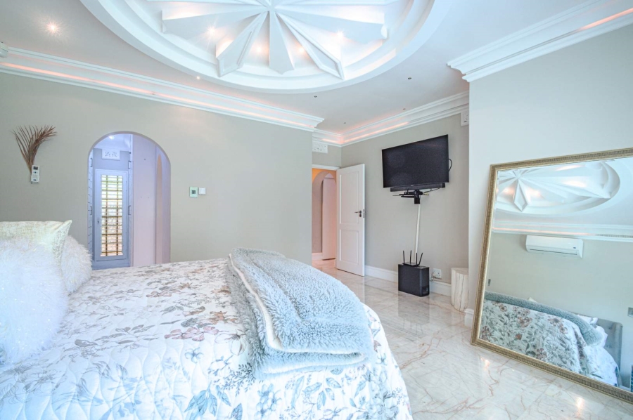 5 Bedroom Property for Sale in Everton KwaZulu-Natal