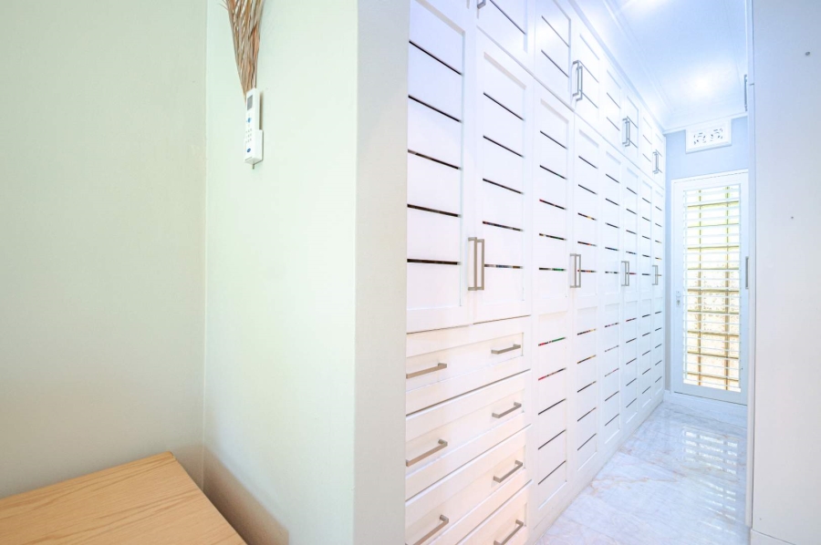 5 Bedroom Property for Sale in Everton KwaZulu-Natal