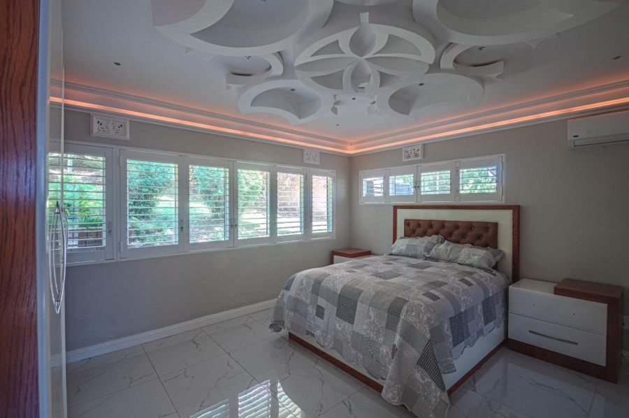 5 Bedroom Property for Sale in Everton KwaZulu-Natal