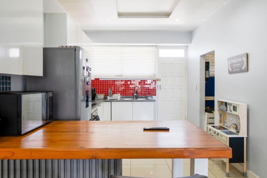 2 Bedroom Property for Sale in Amanzimtoti KwaZulu-Natal