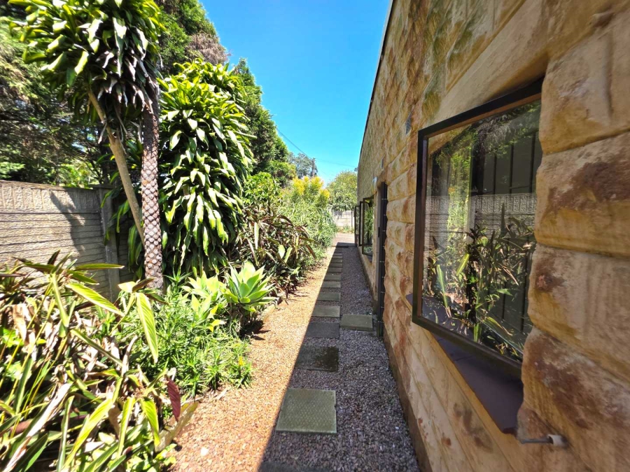 4 Bedroom Property for Sale in Waterfall KwaZulu-Natal