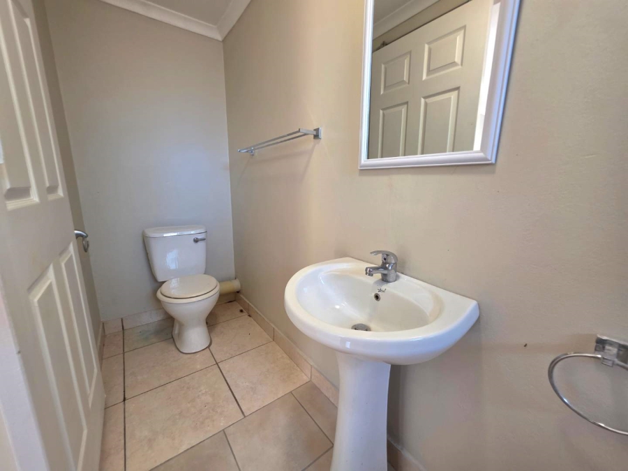 4 Bedroom Property for Sale in Waterfall KwaZulu-Natal