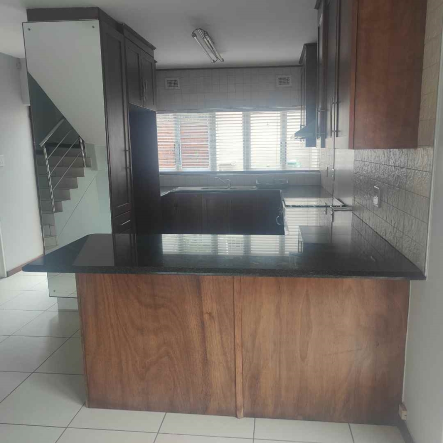 4 Bedroom Property for Sale in Umhlanga KwaZulu-Natal