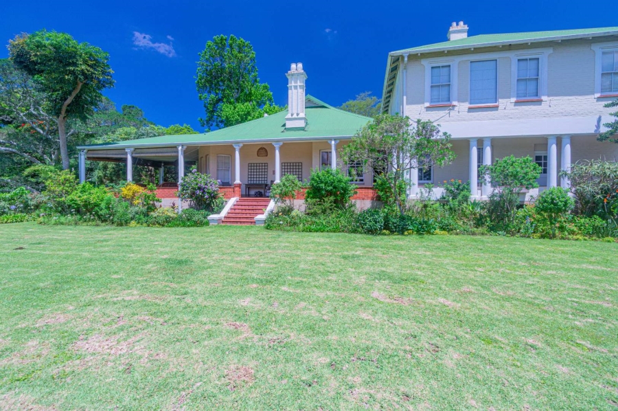 6 Bedroom Property for Sale in Kloof KwaZulu-Natal