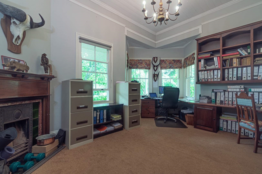 6 Bedroom Property for Sale in Kloof KwaZulu-Natal