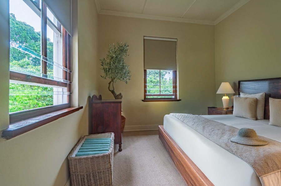 6 Bedroom Property for Sale in Kloof KwaZulu-Natal