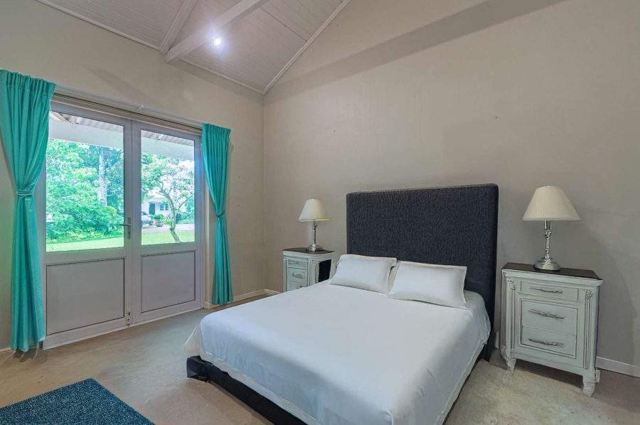 6 Bedroom Property for Sale in Kloof KwaZulu-Natal