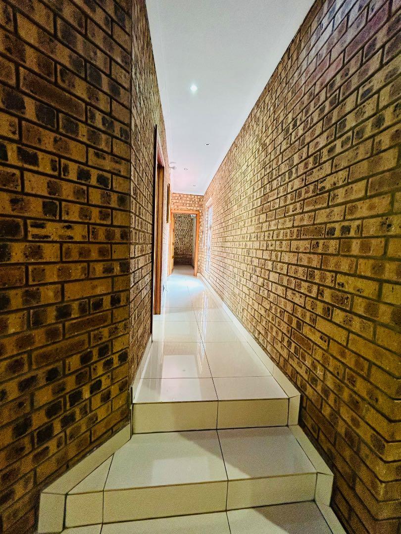 4 Bedroom Property for Sale in Vryheid KwaZulu-Natal