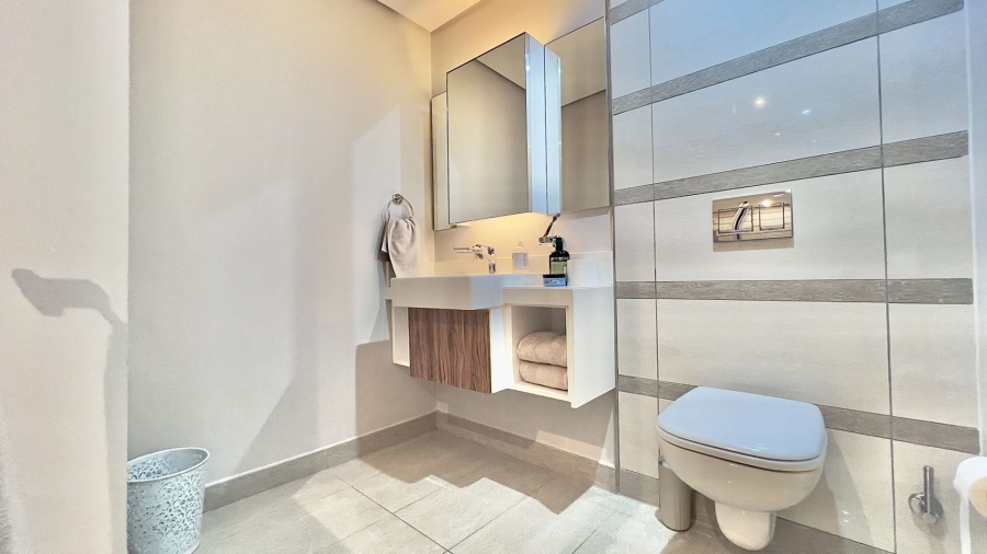 2 Bedroom Property for Sale in Umhlanga KwaZulu-Natal