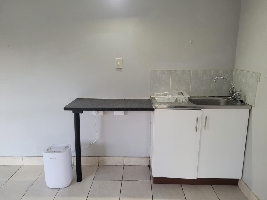 To Let 1 Bedroom Property for Rent in Chase Valley Downs KwaZulu-Natal
